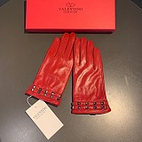 超話題!ヴァレンティノ ロックスタッズ レザーグローブ 偽物 Vut87716