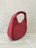 21-22AWボッテガヴェネタ コピー パデッド ジョディ レッド bob43040