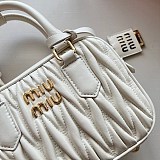 争奪戦♡ミュウミュウ ハンドバッグ スーパーコピー myh52533