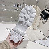 入手困難プラダ ソフト パデッドナッパレザー ローファー 偽物 puu80418