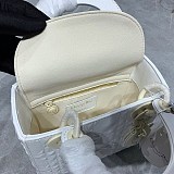 世界中で大人気♪レディディオール ミニバッグ コピー カナージュ カーフスキン deh58241