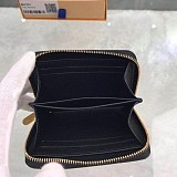 ルイヴィトン 財布 偽物 ジッピー コインパース 山本寛斎コラボ モノグラム 歌舞伎 M62394
