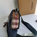 日本未入荷バーバリー ショルダーバッグ 偽物☆ チェックEキャンバス メッセンジャーバッグ Bax44107