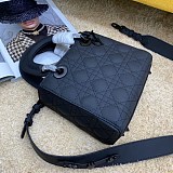 《大人気》 レディ ディオール◆ショルダー/ハンド バッグ偽物 イニシャル dew67376