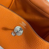 エルメス リンディ コピー 26cm トリヨンクレマンス 2色金具 era29289