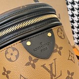 ★関税/送料込★ルイヴィトン 偽物 カンヌ モノグラムリバース バッグ M43986