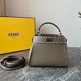 大人気♪フェンディ コピー ショルダーバッグ 新色☆希少 fen26362