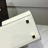 入手困難 ヴァレクストラ Iside イジィデ ミディアム ハンドバッグ Vua18256