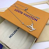 送料込ルイヴィトン コピー アイディールブロッサム 18K ネックレス Q93653