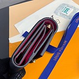【ルイヴィトン】ポルトフォイユカプシーヌ 偽物 XS 三つ折り財布 M68587