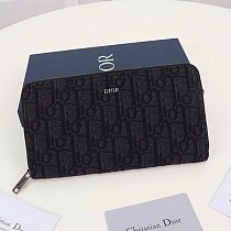 人気急上昇 ディオール ラウンドジップ長財布 スーパーコピー deq66228 人気急上昇 ディオール ラウンドジップ長財布 スーパーコピー deq66228