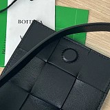 ボッテガ ヴェネタ キャンディー コピーカセット クロスボディミニバッグ ギフトに 送礼 bov94593