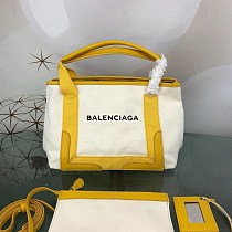 入手困難バレンシアガ ネイビーカバス 偽物 S トート ベージュ×イエロー bau62172 入手困難バレンシアガ ネイビーカバス 偽物 S トート ベージュ×イエロー bau62172