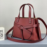 21-22AW ☆新作☆ ロエベ ショルダーバッグ 偽物 ゲート トップハンドル ミニ loq82400