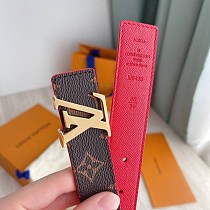 定番ルイヴィトン 偽物 サンチュール・LVアイコニック 30MM リバーシブル ベルト vui90557 定番ルイヴィトン 偽物 サンチュール・LVアイコニック 30MM リバーシブル ベルト vui90557