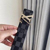 可愛いルイヴィトン コピーサンチュール・LVイニシャル 40MM リバーシブル ベルト vuu01516