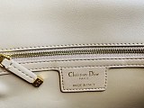 秋冬新作 ディオール CARO ミディアムバッグコピー ショルダー M9242UWHC_M39U