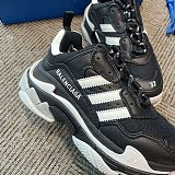 バレンシアガ アディダス コピー Triple S スニーカー オリジナルス トリプル S コラボ baf67724
