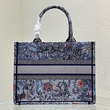 ☆超人気☆ディオール ブックトート コピー Jardin Magique刺繍 dek26998