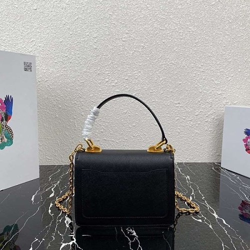 定番 新作限定 プラダ ショルダーバッグ 偽物 pux23331