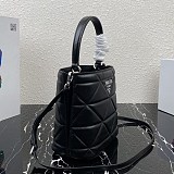 注目★プラダ ロゴ ハンドバッグ ショルダーバッグ 偽物 puq26310