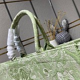人気急上昇ディオール ブックトート コピー バッグ トワル ドゥ ジュイ エンブロイダリー 2サイズ des74835