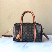 完売必至 セリーヌ ボストンバッグ 偽物 トリオンフキャンバス タン 190372CAS04LU 完売必至 セリーヌ ボストンバッグ 偽物 トリオンフキャンバス タン 190372CAS04LU