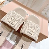 大人気のマテラッセ♪【ミュウミュウ コピー】ロゴ入り フラットサンダル mya05140