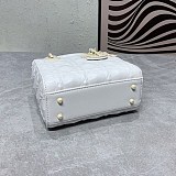 世界中で大人気♪レディディオール ミニバッグ コピー カナージュ カーフスキン deh58241