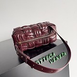 大人気！注目度抜群！ボッテガヴェネタハンドバッグ コピー bov55690