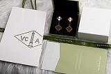 超話題!ヴァンクリーフ&アーペル マジックコピー アルハンブラ イヤリング 2 モチーフ vae97208