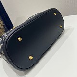 確保済みディオール ミディアム バケットバッグ 偽物 dea06075