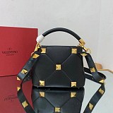 新作 ヴァレンティノ チェーンバッグ スーパーコピー レディース V0520 Vuo61478