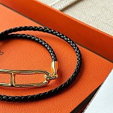 エルメス チョーカーにも ロウリス レザーダブルブレスレットコピー erx10814