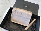 入手困難サンローラン ニキ ミニ ショルダーバッグ 偽物 Sah77122