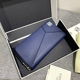 秋冬新作ロエベ 財布 パズル 偽物 ラウンドジップ ウォレット loz03042