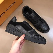 定番☆ルイヴィトン★LVトレイナーラインスニーカー 偽物 ブラック 1A8PU7 定番☆ルイヴィトン★LVトレイナーラインスニーカー 偽物 ブラック 1A8PU7