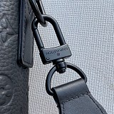 21SS​ ルイヴィトン ショルダーバッグ 偽物 モノグラム エンボス M57726