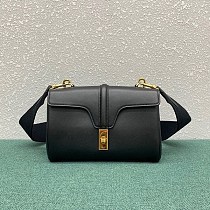 完売必至セリーヌ コピー ティーン ソフト16 スムースカーフスキン ブラック 196853CR438NO