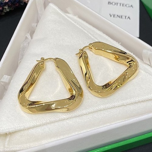 超希少！ボッテガヴェネタ トライアングル ピアス コピー boo96626