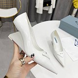 希少色 早い者勝ち♡プラダ トライアングルロゴ パンプス コピー 多色 pug46381