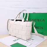 大人気！ボッテガ ヴェネタ ショッピングバッグ トートバッグ コピー ホワイト boh72318