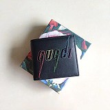 グッチ エンブロイダリー 二つ折り財布偽物gg210820055