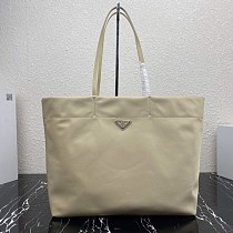 一目惚れ♪限定希少【プラダ】Re Nylon サフィアーノレザー トートバッグ pud94246 一目惚れ♪限定希少【プラダ】Re Nylon サフィアーノレザー トートバッグ pud94246