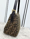 21-22AWフェンディ アンダーアームバッグ 偽物 feq69573