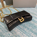 秋冬新作 バレンシアガ アワーグラス 偽物シェイプ Smallトップハンドルバッグ bac86116