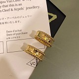 人気急上昇 ☆ヴァンクリーフ&アーペル☆ ペルレ シニアチュール ロゴリング VCARO3Y600