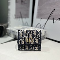 希少 ディオール オブリーク カロ 偽物 折り財布 des40832 希少 ディオール オブリーク カロ 偽物 折り財布 des40832