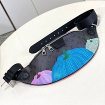 一目惚れ♪ルイヴィトン × 草間彌生 ボディバック 偽物 ショルダーバッグ M46436 一目惚れ♪ルイヴィトン × 草間彌生 ボディバック 偽物 ショルダーバッグ M46436