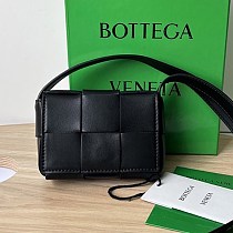 ボッテガ ヴェネタ キャンディー コピーカセット クロスボディミニバッグ ギフトに 送礼 bov94593 ボッテガ ヴェネタ キャンディー コピーカセット クロスボディミニバッグ ギフトに 送礼 bov94593